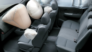 toyota-hilux-srs-airbags primary and curtain airbags make hilux very safe